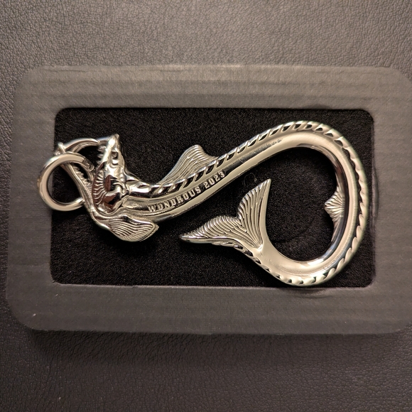 Viper Fish bottle opener key holder - Picture 5 of 7